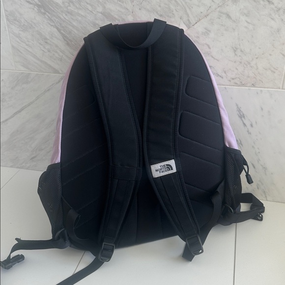 The North Face Jester Lavender and Black Backpack EUC - Picture 4 of 6